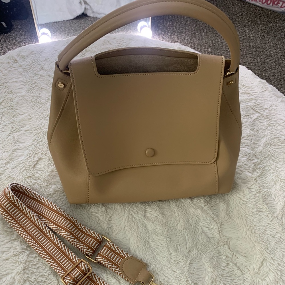 Beige purse